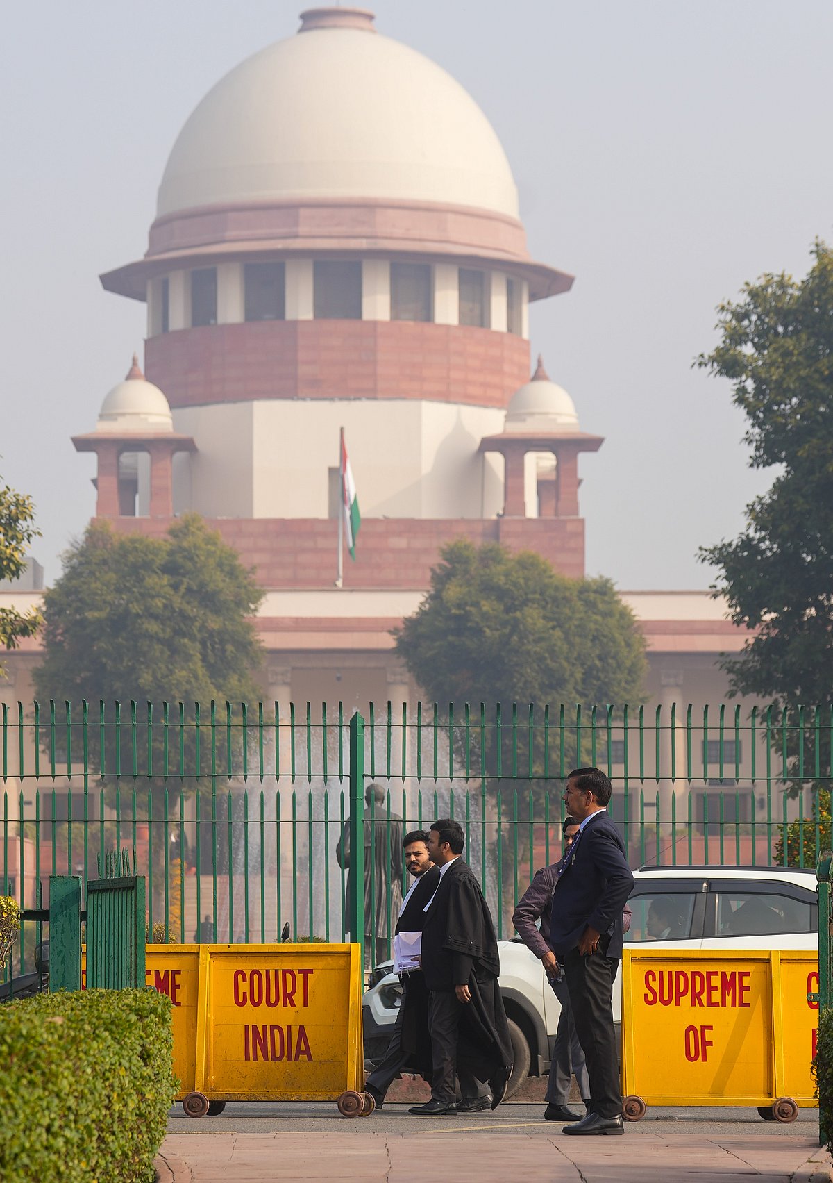 மு.க.ஸ்டாலினுக்கு எதிரான தோ்தல் வழக்கு: ஆதாரங்கள் குறித்து உச்சநீதிமன்றம் கேள்வி