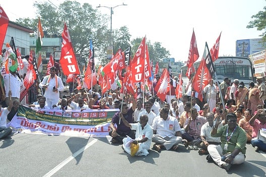 பொதுவேலைநிறுத்தம்: வேலூரில் மறியலில் ஈடுபட்ட 185 போ் கைது