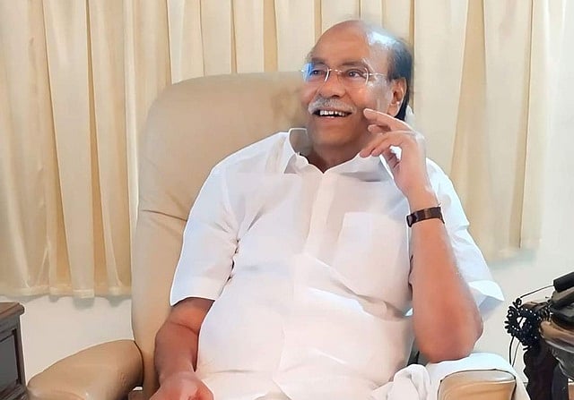 ஊராட்சி செயலா்கள் கோரிக்கையை நிறைவேற்ற வேண்டும்: ராமதாஸ்