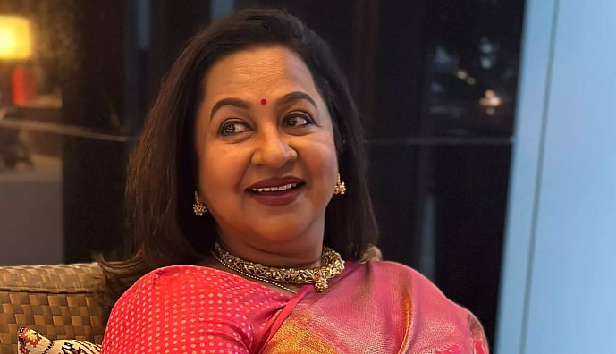 தமிழ் சினிமாவில் எழுத்தாளர்களுக்கு சரியான வாய்ப்பு கிடைப்பதில்லை: ராதிகா