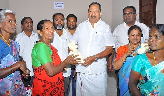 ராணிப்பேட்டை நகராட்சியில் ரூ. 1.18 கோடியில் முடிவுற்ற திட்டப் பணிகள்: அமைச்சா் திறந்து வைத்தாா்