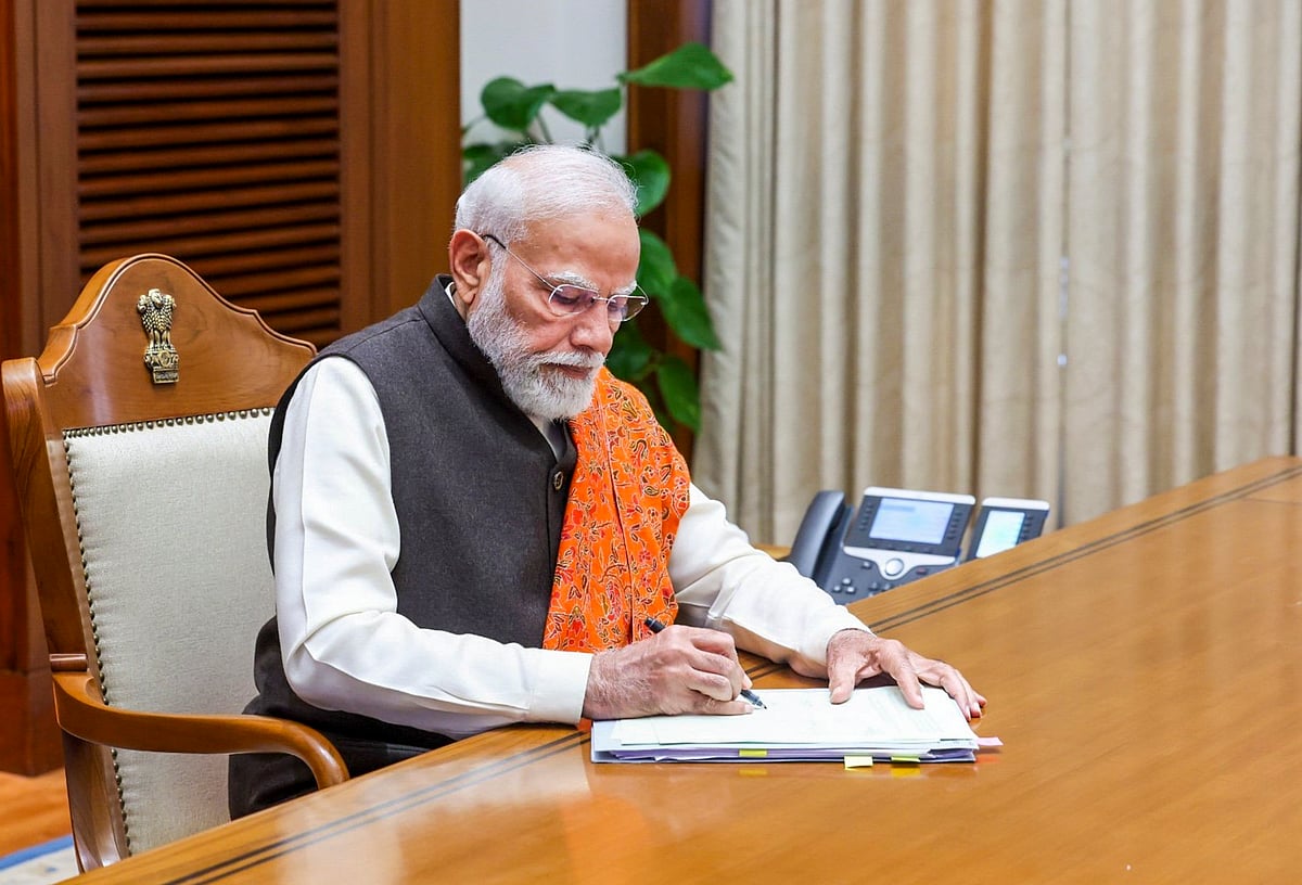 சேவா தீர்த்! பிரதமர் மோடி கையெழுத்திட்ட முதல் கோப்புகள் என்னென்ன?