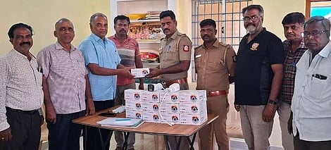 குற்றங்களை தடுக்க பொதுமக்கள் 60 சிசிடிவி கேமராக்கள் அளிப்பு