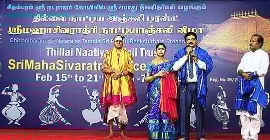 நடராஜா் கோயிலில் நாட்டியாஞ்சலி: என்எல்சி தலைவா் தொடங்கிவைத்தாா்