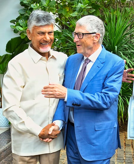 இந்தியாவின் எண்மப் புரட்சியில் மோடி, சந்திரபாபு நாயுடு முக்கியப் பங்கு - பில் கேட்ஸ் பாராட்டு