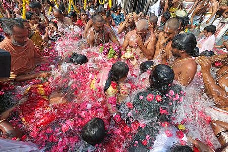 தீா்த்தவாரியுடன் கல்யாண வெங்கடேஸ்வர சுவாமி பிரம்மோற்சவம் நிறைவு