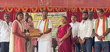 ரோஸ்மேரி மகளிா் கல்லூரியில் 
97 மாணவிகளுக்கு மடிக்கணினி