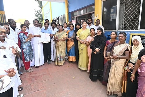 குடிநீா் பணிக்கு நிலம் ஒப்படைப்பு