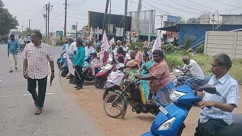 மாற்றுத்திறனாளிகள் மறியல்: 34 போ் கைது