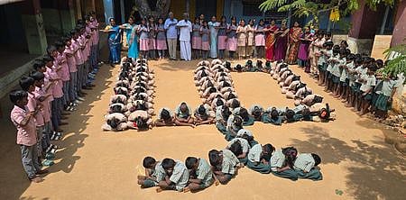 அரசுப் பள்ளியில் தாய்மொழி நாள் விழா