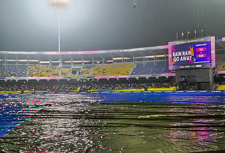 டி20 உலகக் கோப்பை: மழையால் பாகிஸ்தான் - நியூசிலாந்து போட்டி ரத்து 