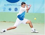 கோவையில் சர்வதேச டென்னிஸ்: ஆண்கள் இரட்டையர் பிரிவில் முன்னிலை வீரர்கள் வெற்றி