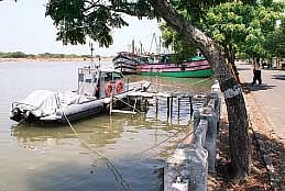 கேள்விக்குறியானது கடல் வழி கண்காணிப்பு: ரோந்துப் படகு முடக்கம்