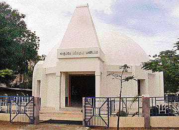 நல்லிணக்கம்: சர்வ சமய கோயில்!