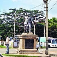 வôஞ்சிநôதனுக்கு மணிமண்டபம் அமைக்கப்படுமô?