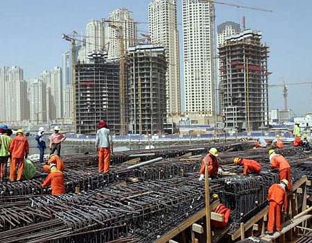 ஒரே மாதத்தில் கட்டுமானப் பொருள்களின் விலை 20% உயர்வு: நடுத்தர மக்களின் சொந்த வீடு கனவு தகர்கிறது