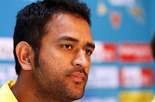 தோனியைத் தேர்வு செய்த புணே அணிக்குத் தமிழ்நாட்டு ரசிகர்கள் ஆதரவு!