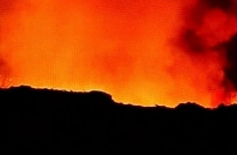 மும்பை தியோனர் குப்பை கிடங்கில் தொடரும் தீ: சுவாச பிரச்னையால் மக்கள் அவதி