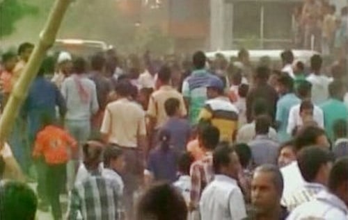 மார்க்சிஸ்ட் கம்யூனிஸ்ட் - திரிணாமுல் காங்கிரஸ் கட்சிகளுக்கு இடையே மோதல்: 5 பேர் காயம் 