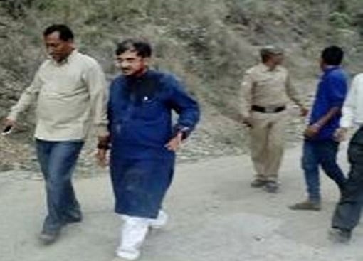 உத்தரகண்ட் சில்கூர் தேவ்தா கோயிலில் பாஜக எம்பி மீது சரமாரி தாக்குதல் 