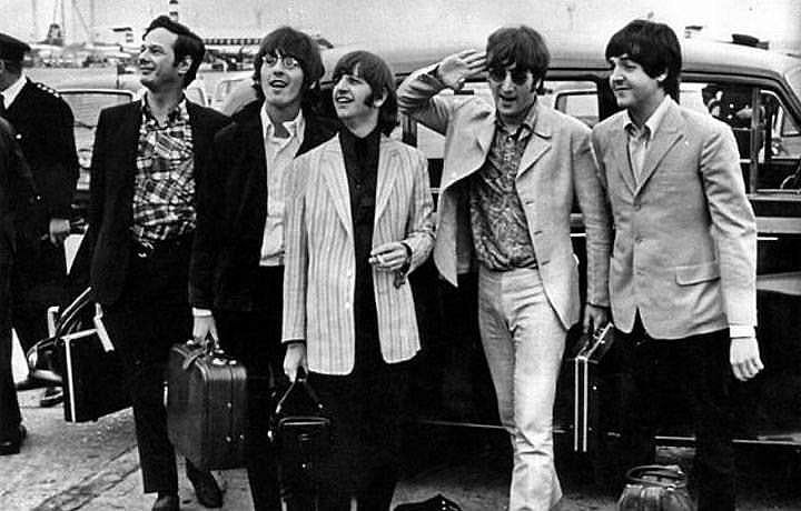 27.08.1965 - பீட்டில்ஸ் இசைக்குழுவும் எல்விஸ் ப்ரஸ்லீயும் கை  கோர்த்த நாள் 