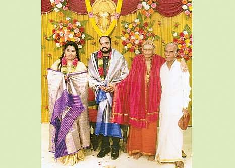 ஆனந்தத் தேன்காற்று தாலாட்டுதே -33: "ஆடப்பிறந்தவளே' பாடல் வந்த கதை