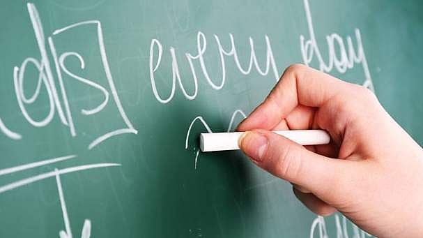 மெளனப் புரட்சி ஏற்படுத்தும் ஆசிரியர்கள்