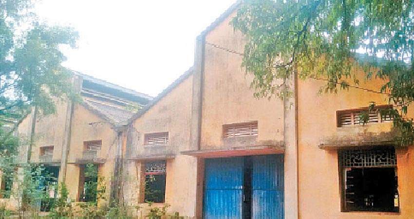 மின்னூர் டான்சி தொழிற்கூடத்தை மீண்டும் பயன்படுத்த கோரிக்கை