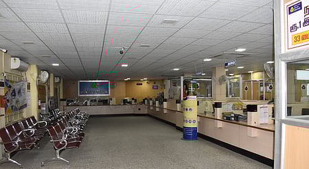 வங்கி ஊழியா்கள் ஸ்டிரைக் ரூ. 15 ஆயிரம் கோடி வா்த்தகம் பாதிப்பு!