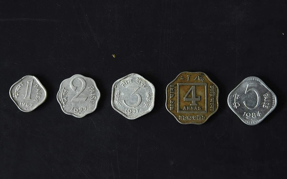 5 பைசாவுக்கு பிரியாணி பாணியில்.. 10 பைசாவுக்கு பனியன் வாங்க வரிசை கட்டிய மக்கள்