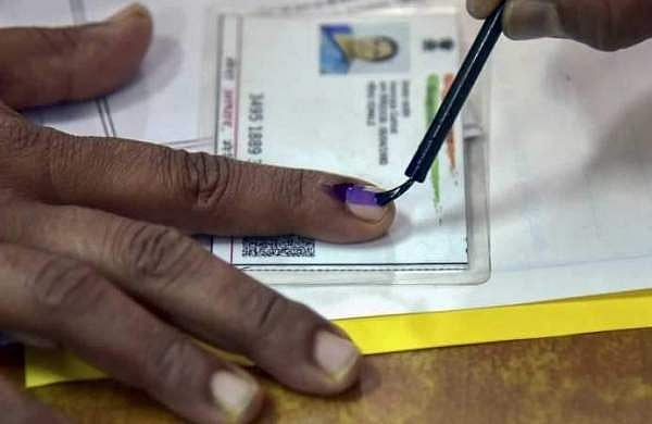 திருவள்ளூர் அருகே 8 ஆயிரம் வாக்குச்சாவடிகளில் மறுவாக்குப்பதிவு