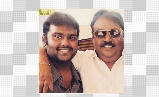 கேப்டன் மகனுக்கு திருமணம்! எளிமையாக நடந்த திடீர் நிச்சயதார்த்தம்!