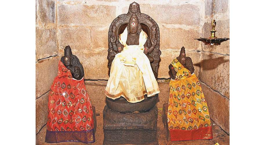 சிதிலமடைந்த கோயில்!