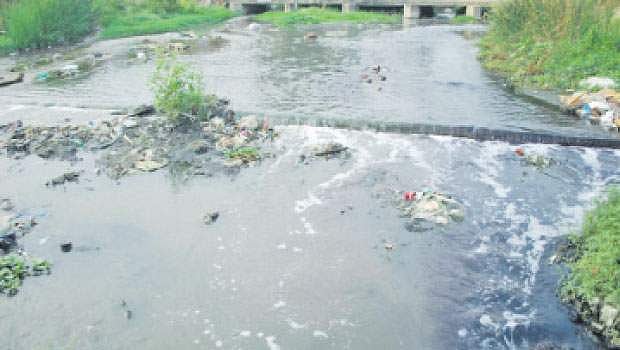 கழிவுநீரால் மாசடைந்து வரும் காவிரி நீர்!" ஆய்வுக்கு வலியுறுத்தல்