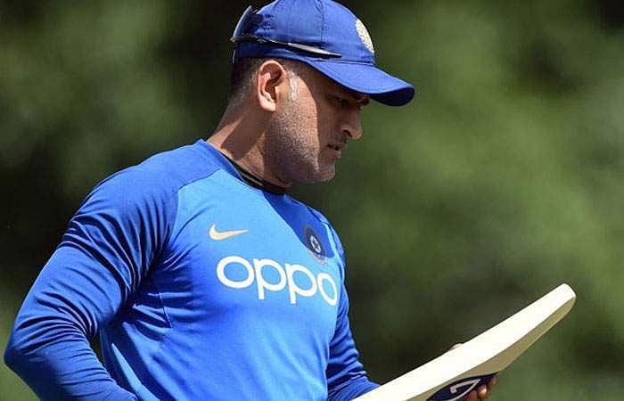 மே.இ.தீவுகள் தொடரில் இருந்து தோனி விலகல்!