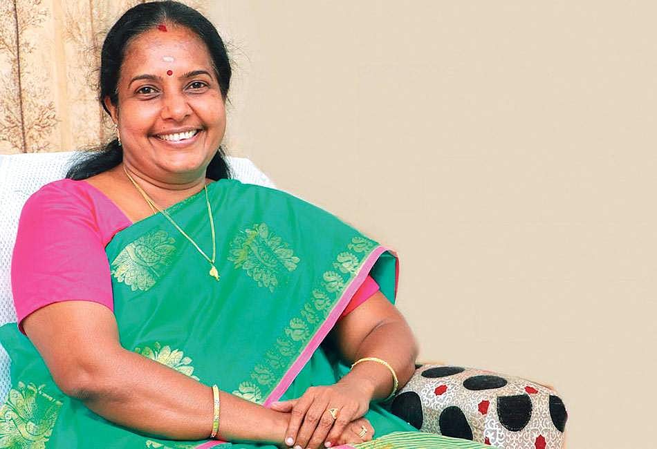 பிறப்பின் அடிப்படையில்  இயங்கும்  கட்சி  திமுக!: வானதி சீனிவாசன்