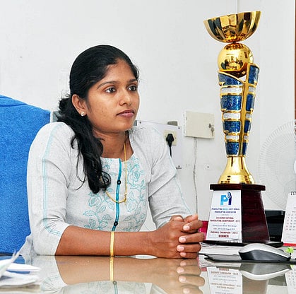 சேலம் கோட்டத்துக்குப் பெருமை சோ்க்கும் பெண் விளையாட்டு வீராங்கனைகள்! தேசிய, சா்வதேசப் போட்டிகளில் சாதனை