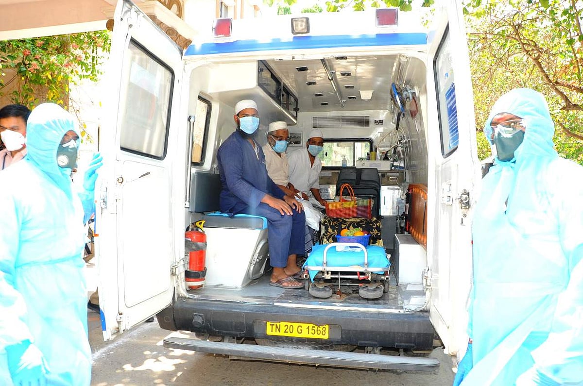 வெல்ல முடியாத நோய்த் தொற்றல்ல கரோனா:  வேலூரில் குணமடைந்த இருவரின் அனுபவம்