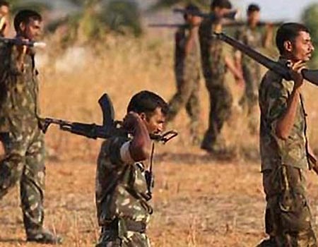 சத்தீஸ்கா்: மேலும் 2 நக்ஸல்கள் சுட்டுக் கொலை!