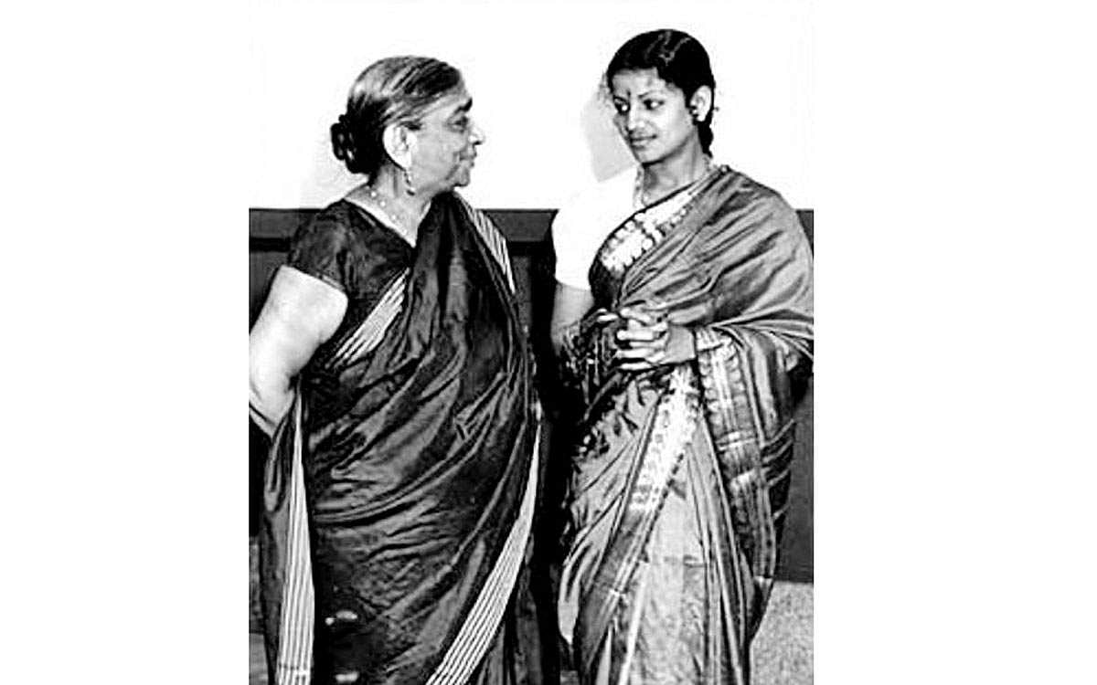 எம்.எஸ்ஸை அறிமுகப்படுத்திய சரோஜினி நாயுடு!