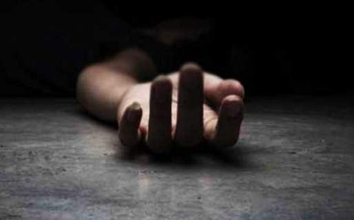 பைக் மீது டிராக்டா் மோதியதில்
இளைஞா் உயிரிழப்பு