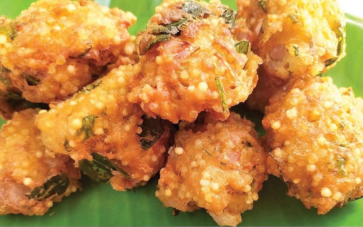 காலிஃப்ளவர் ஜவ்வரிசி  போண்டா