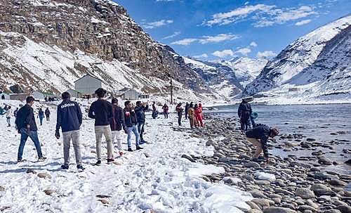 கரோனாவுக்கு சுற்றுலாத் துறை எவ்வாறு பதிலடி கொடுக்க முடியும்?