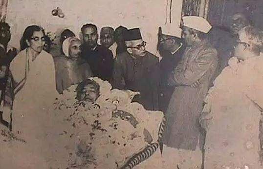 டாக்டர் அம்பேத்கர் மறைந்த அந்த நாளில்...