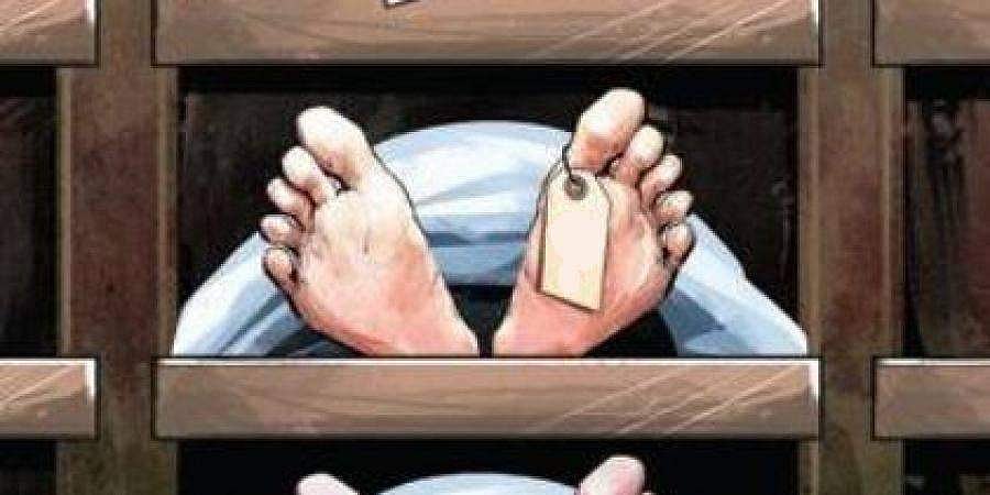 உ.பி. சிறுமிகள் தற்கொலை! கடிதத்தில் தாய் பற்றி குறிப்பிடாதது ஏன்? விசாரணையில் திடுக்கிடும் தகவல்!