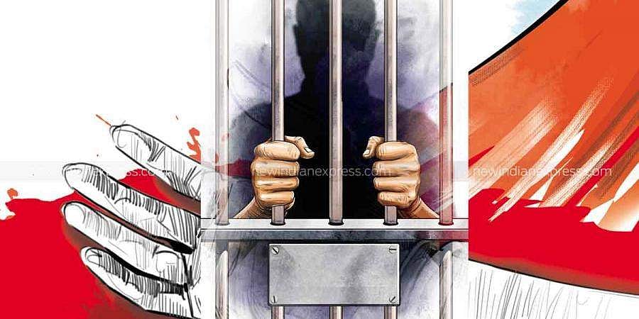 இரு பெண்கள், இரு நம்பிக்கை துரோகங்கள்: எங்கே செல்கிறது சமுதாயம்?