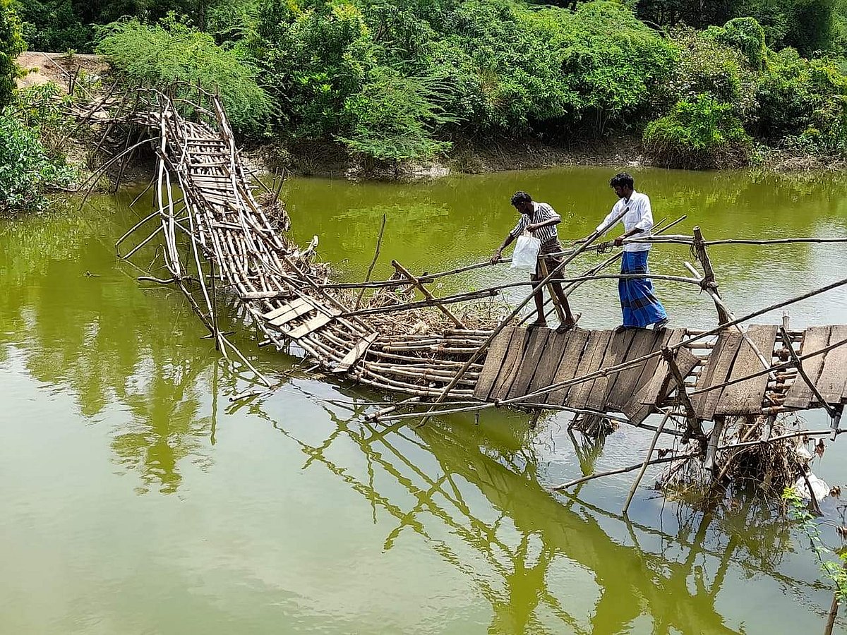 கூத்தாநல்லூரில் கேட்பாரற்ற நிலையிலுள்ள தட்டிப் பாலத்தால் மக்கள் அவதி