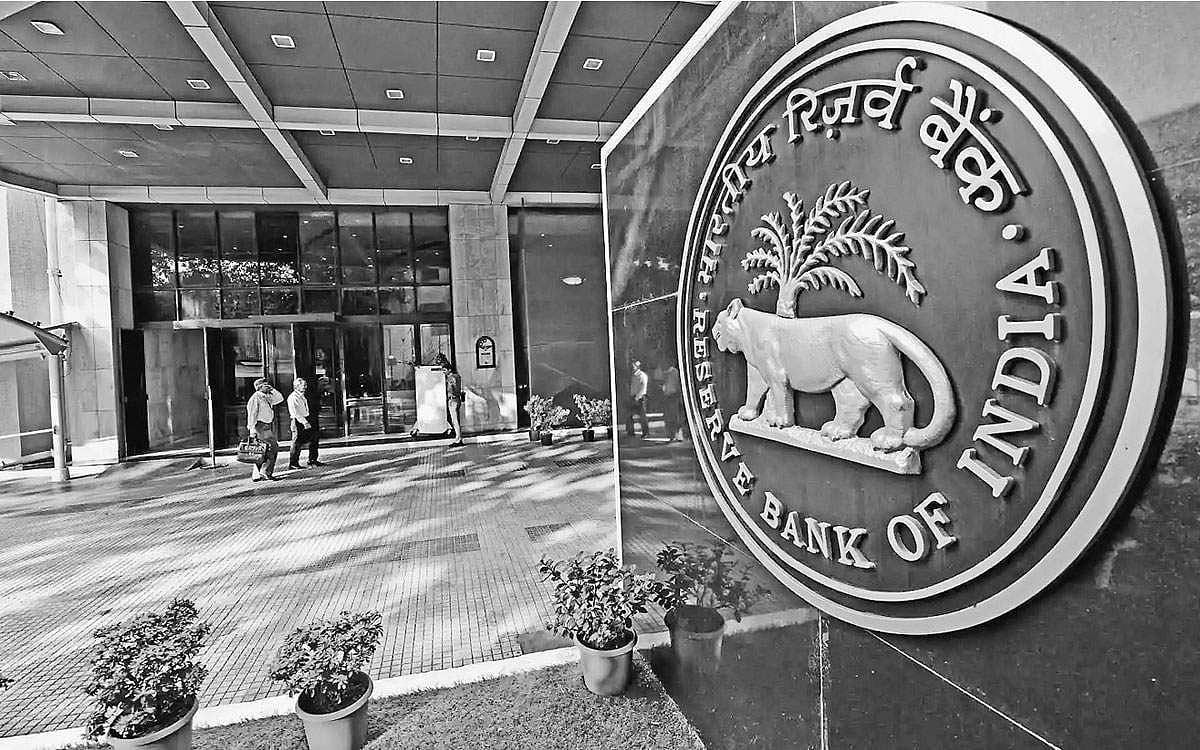 வேலை... வேலை... வேலை...