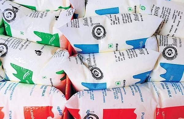 மலைப்பகுதிகளில் நெகிழி பாக்கெட்டில் பால் விநியோகம்: மாற்று வழி கண்டறிய ஆவின் நிறுவனத்துக்கு உத்தரவு!