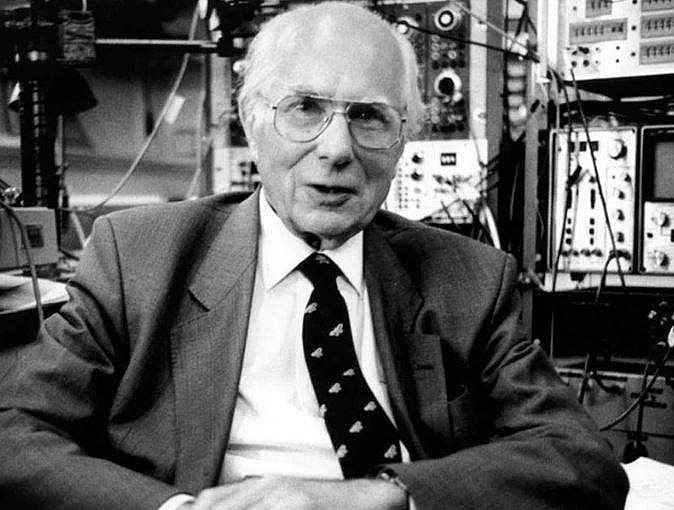 அறிவியல் ஆயிரம்: நரம்புத் தூண்டுதல்களைக் கண்டறிந்த ஆண்ட்ரூ ஹக்ஸ்லி!